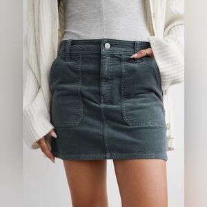 American Eagle High-Waisted Corduroy Mini Skirt Color Teal Size 2 Regular